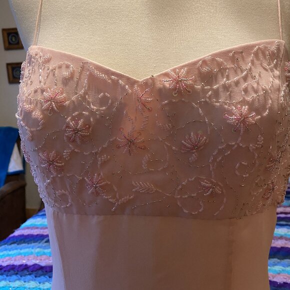 #35-36) Evening Gown: Carnation Breeze - Picture 6 of 9